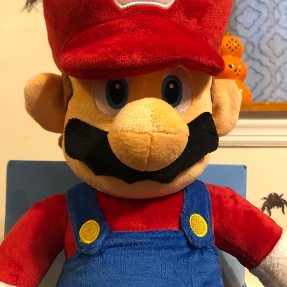 Mario Super Mario jumbo plush toy 20” - Picture 7 of 11